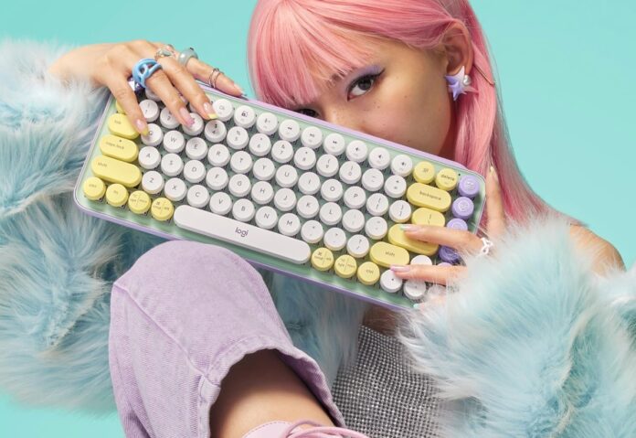 Black Friday, Pop Keys di Logitech, tastiera meccanica, colorata ed in sconto, solo 54,99 €