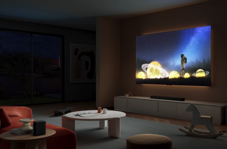 TCL porta il cinema in casa con due TV da 98 pollici