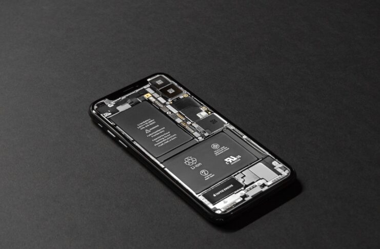 Apple vuole costruirsi batterie personalizzate