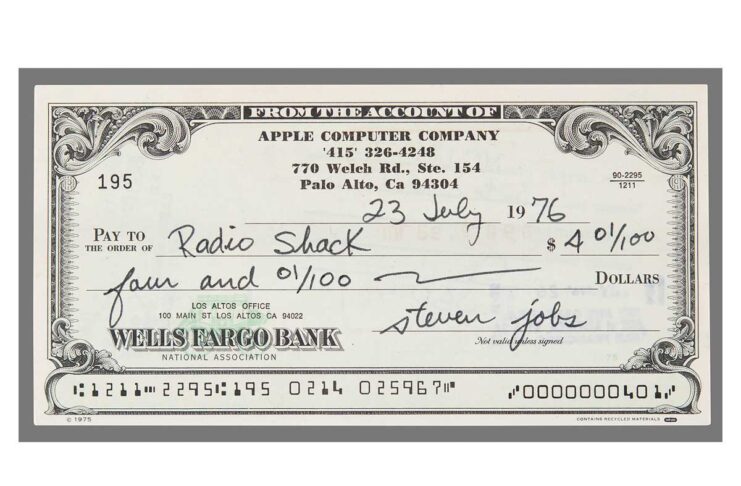 All'asta uno dei primi assegni firmati da Steve Jobs per Apple