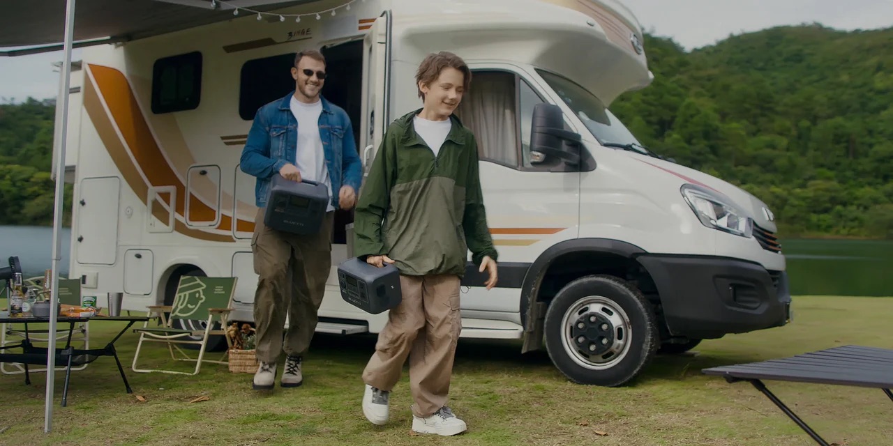 BLUETTI AC70, la stazione di alimentazione portatile si ricarica in 45 minuti