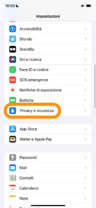 Come sfocare i contenuti sensibili su iOS 17