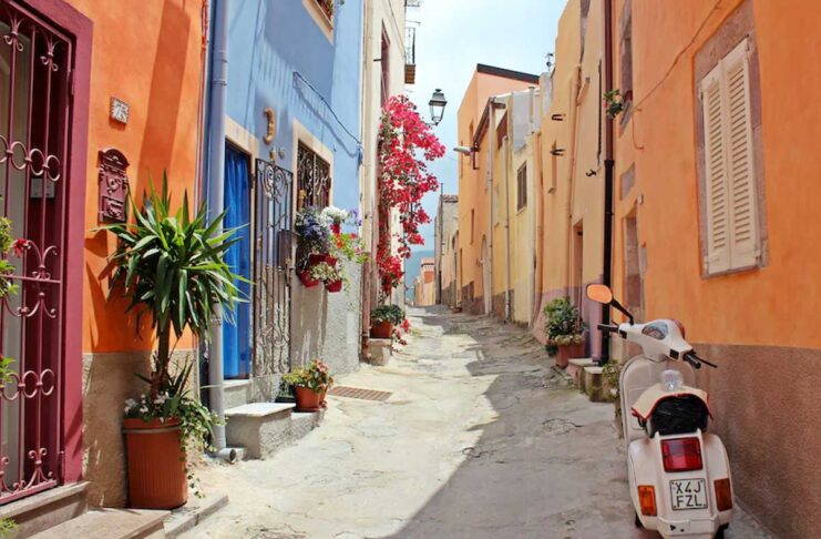 Internet, in arrivo bonus per le famiglie da 100 euro per banda ultralarga