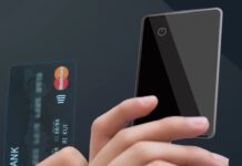 Tracker certificato Apple formato carta di credito a meno di 18 €