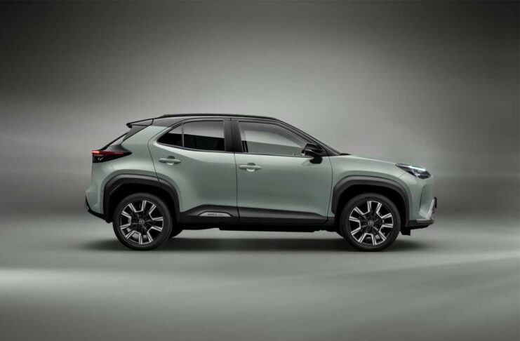 Toyota, la Yaris Cross a batterie e un Suv compatto