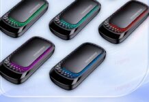 Il micro dongle che trasforma CarPlay in wireless costa appena 17 euro Il micro dongle che trasforma CarPlay in wireless costa appena 17 euro