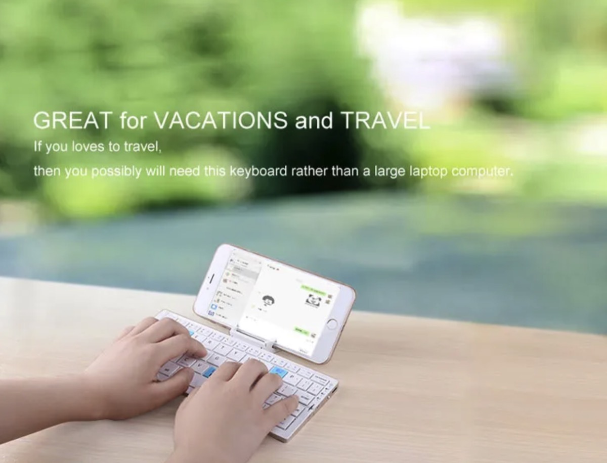 Questa mini tastiera bluetooth si collega a 3 dispositivi contemporaneamente