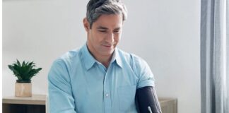 OMRON Complete misura pressione ed ECG con l'aiuto di iPhone