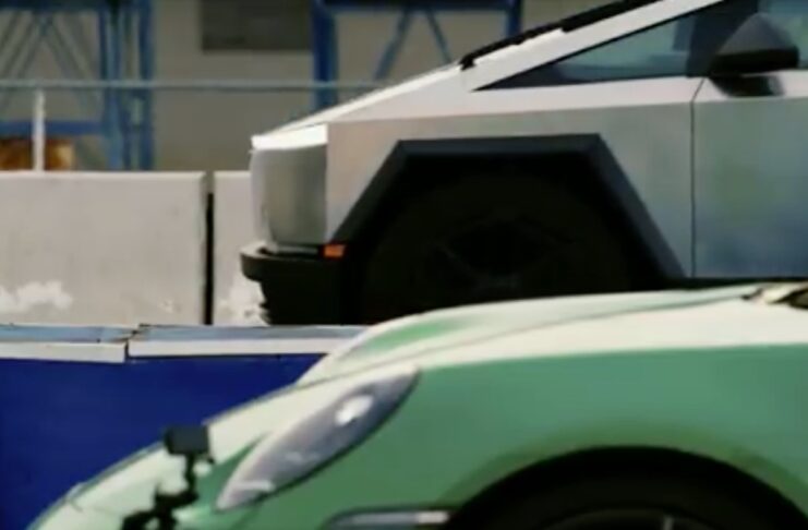 Tesla Cybertruck umilia Porsche 911, prezzi e autonomia