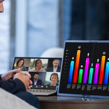 Asus monitor OLED pieghevole portatile, il primo al mondo al CES 2024