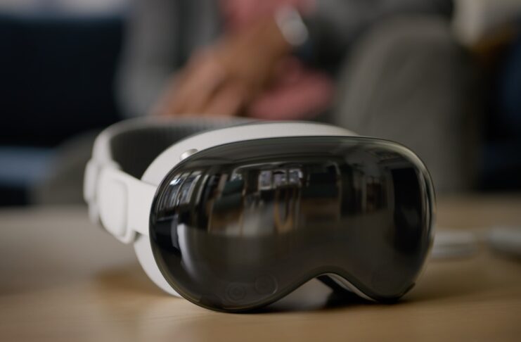 Apple Vision Pro, ecco com’è fatta la scatola gigante