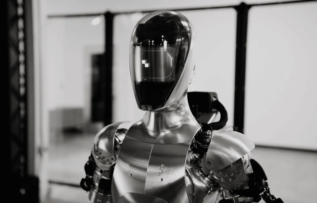 BMW prova robot umanoidi alla catena di montaggio
