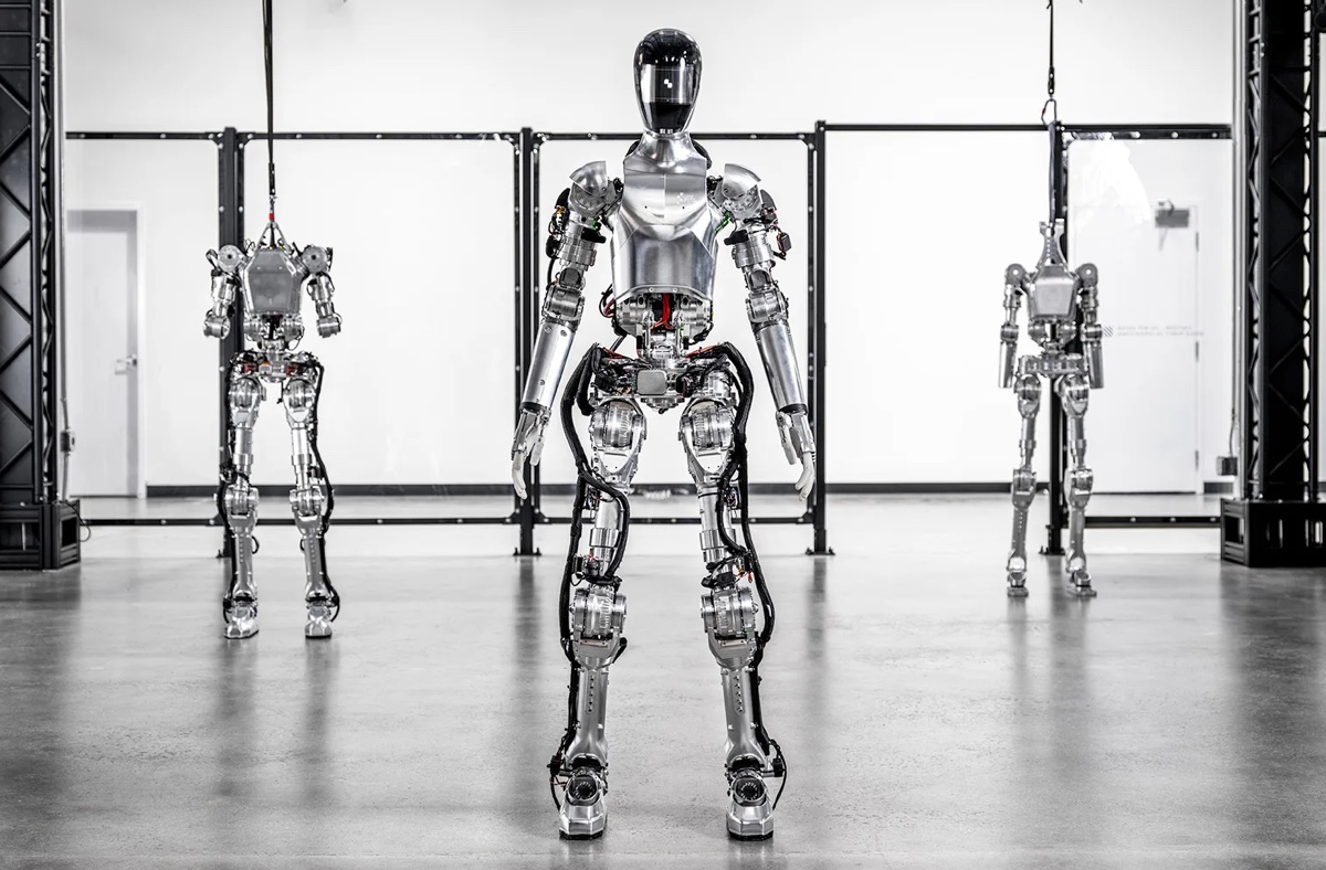 BMW prova robot umanoidi alla catena di montaggio