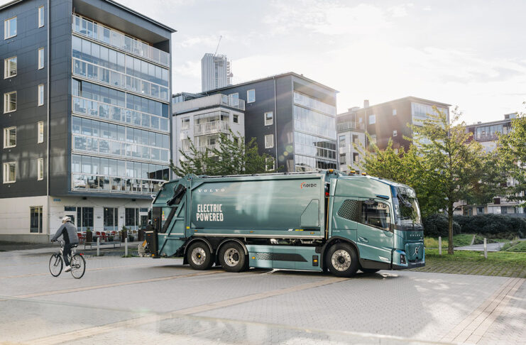Volvo, un camion pesante con sola trazione elettrica per i trasporti urbani