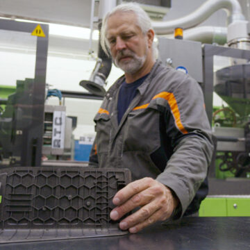Ford, gli scarti delle olive per la creazione di materiali biocompositi per le auto