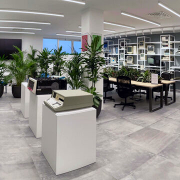 Da Macintosh a Vision Pro: un viaggio temporale nel M’useum della tecnologia dove il passato racconta il presente e il futuro