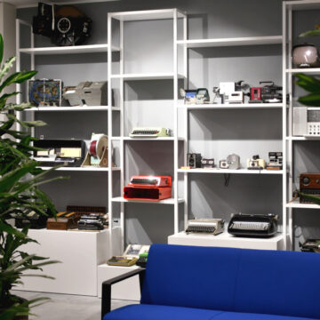 Da Macintosh a Vision Pro: un viaggio temporale nel M’useum della tecnologia dove il passato racconta il presente e il futuro