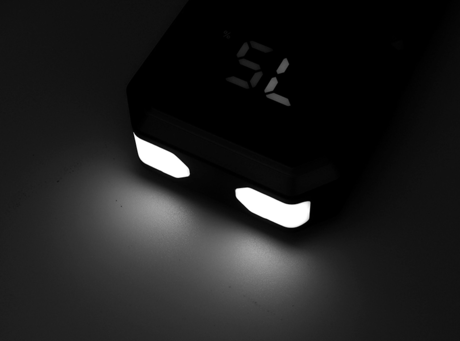 PD-J02, avviatore d'emergenza per auto a 62,60 €