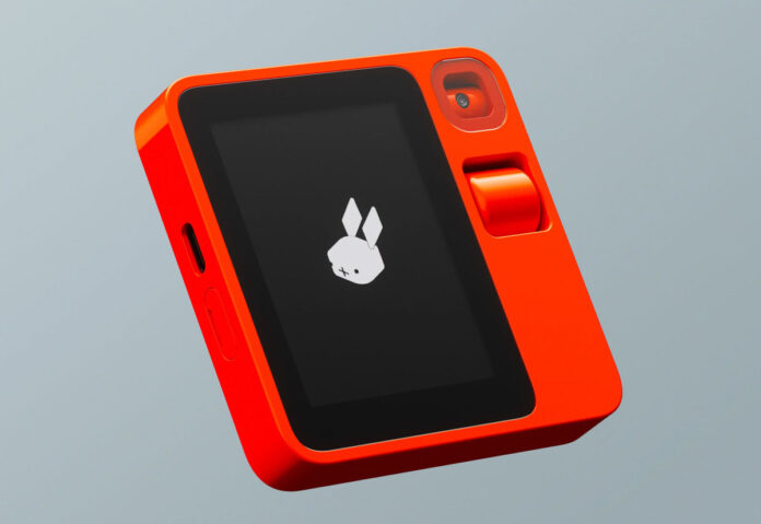 Rabbit R1 è un assistente portatile con l'AI che mira a sostituire lo smartphone