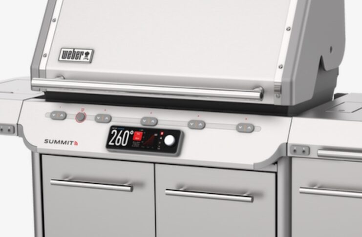 Weber Summit rivoluziona il barbecue col touchscreen al CES 2024