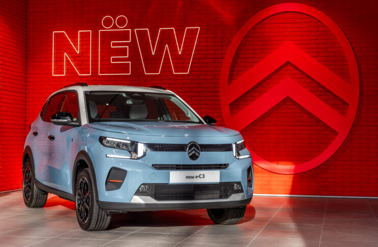 Esordisce in Italia la e-C3, la mobilità elettrica low cost