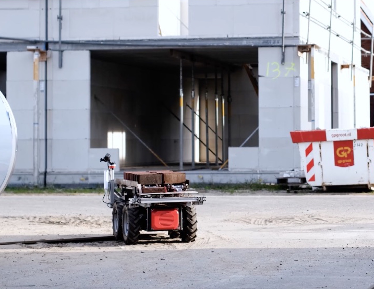 Il robot guidato dall'Ai che costruisce muri