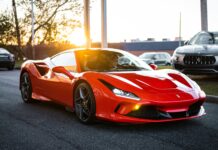 Ferrari testa Tesla prima di lanciare il suo veicoli elettrico