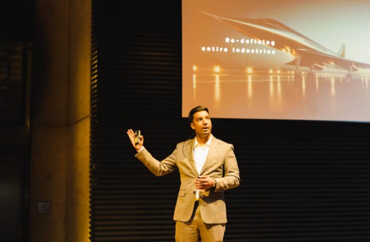 Da HONOR e Porsche HONOR Magic V2, lo smartphone pieghevole più sottile