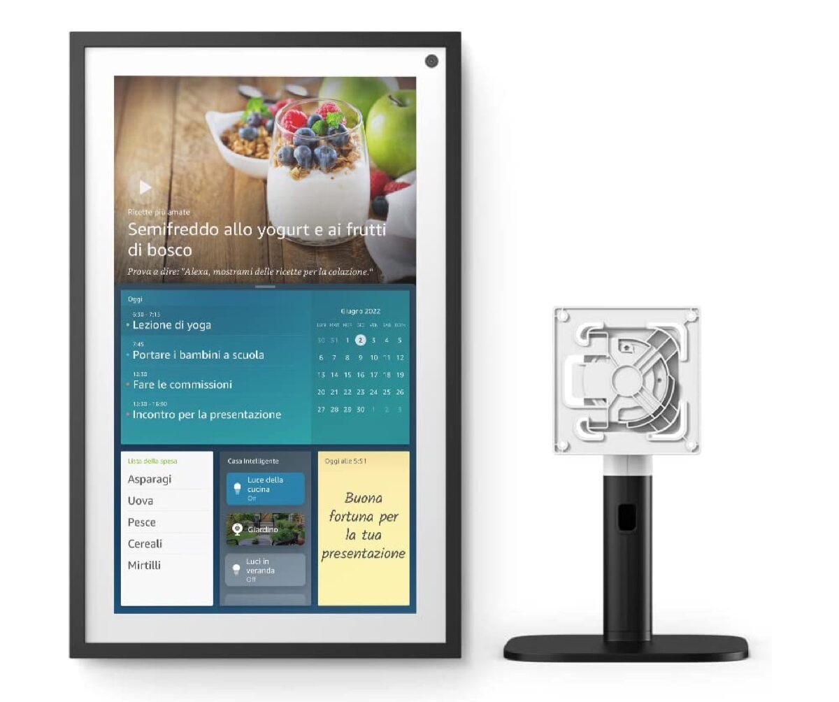 Su Amazon il supporto inclinabile e girevole per Echo Show 15 Su Amazon il supporto inclinabile e girevole per Echo Show 15