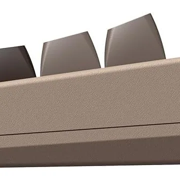 8BitDo, una tastiera per moderni computer ispirata al Commodore 64