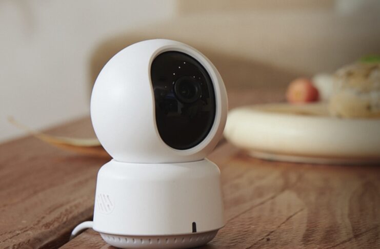 La videocamera smart Aqara E1 riprende a 360 gradi ed è compatibile Homekit