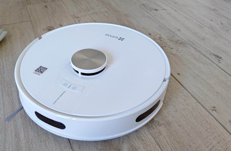 In prova Ezviz RE4 Plus, aspira e lava in modo smart al giusto prezzo