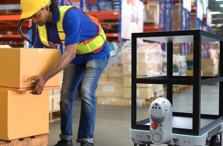 Piaggio, kilo è un carrello robot con tecnologia smart following