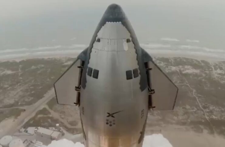 SpaceX costruirà centinaia di satelliti spia per gli USA