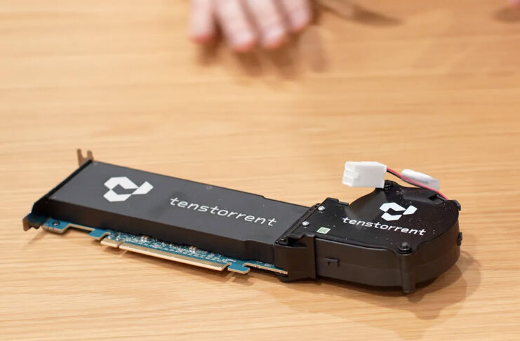 Tenstorrent, i primi acceleratori AI basati su chip RISC-V