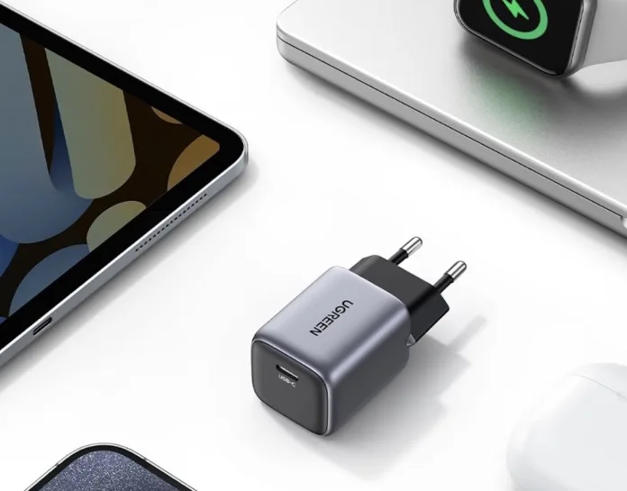 Offerte di Primavera, il caricatore Ugreen 30W per iPhone costa solo 11,89€