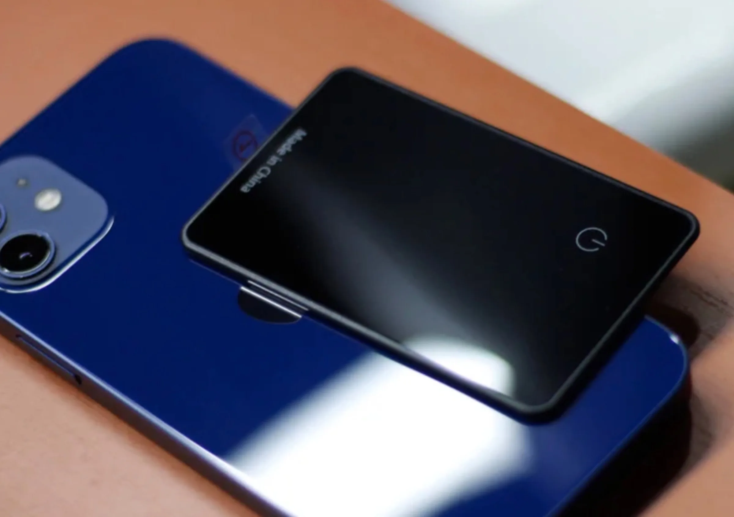 Il tracker Bluetooth MFi formato carta di credito costa 27,96 €