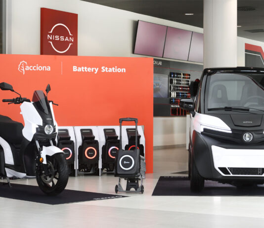 Nissan e Acciona, partnership per la distribuzione di Nanocar e scooter elettrici Silence