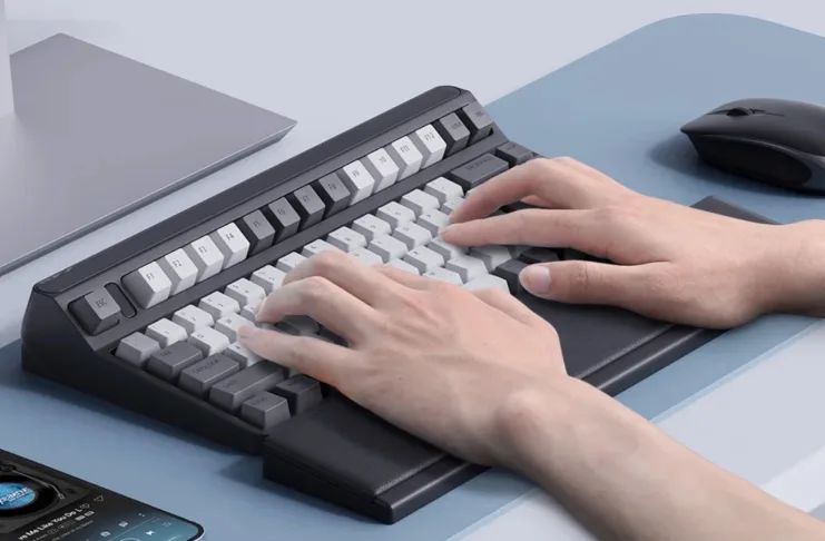 Poggiapolsi per PC con vano portaoggetti incorporato a soli 6,41 €