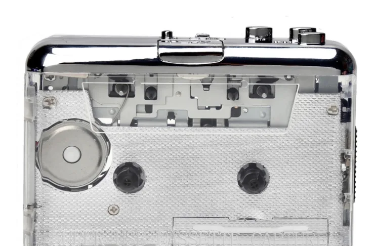 TON010 converte le vecchie musicassette in MP3