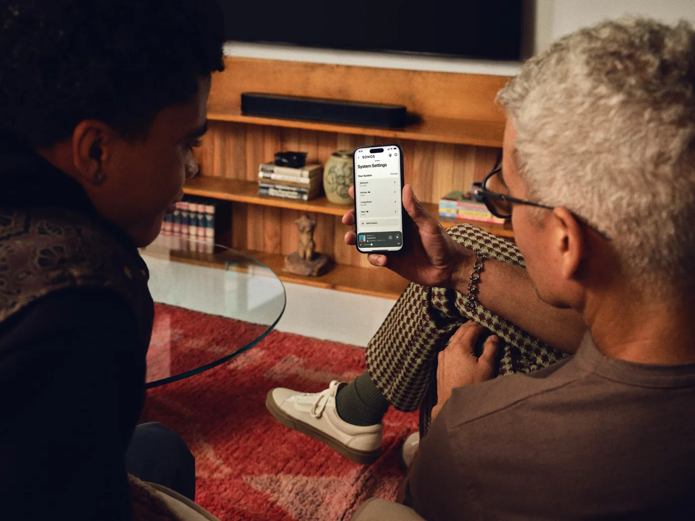 Sonos rinnova la sua App, rendendo più comoda la gestione della musica, dei podcast anche sul web