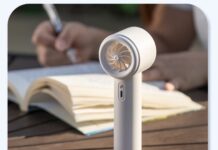 Preparatevi all'estate con questo ventilatore portatile a 15 euro