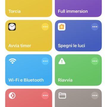Come associare più di una funzione al tasto Azione di iPhone 15