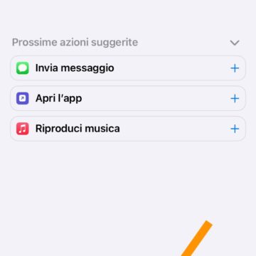 Come associare più di una funzione al tasto Azione di iPhone 15