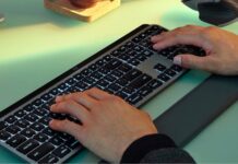 Prime Day, sconti fino al 30% per Logitech Logitech corteggia gli utenti Apple con tastiere e mouse Designed for Mac