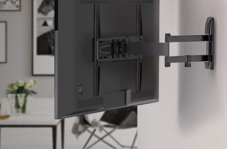 Appendere TV su parete di cartongesso, si può fare con il supporto Meliconi Extra XDR 200-400