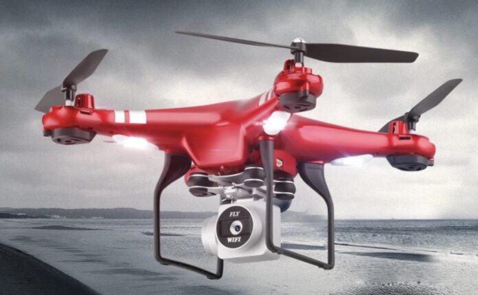 Il drone stile Phantom DJI si acquista a partire da 25 euro