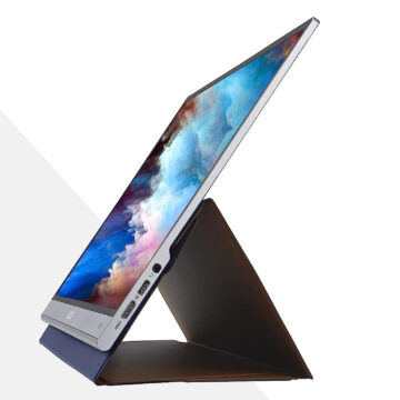 Recensione ASUS ZenScreen OLED MQ16AH, straordinario display da viaggio a cui manca solo il 4K
