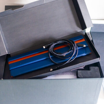 Recensione ASUS ZenScreen OLED MQ16AH, straordinario display da viaggio a cui manca solo il 4K