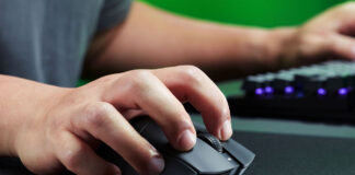 Recensione Razer DeathAdder V3 HyperSpeed, il mouse da gaming con DPI dinamici